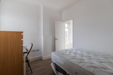 7 bed house, Brithdir Street, Cathays, Cardiff, CF244LG - Image 15